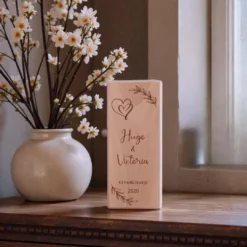 Gegraveerde en gepersonaliseerde kaars, om de liefde te vieren