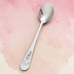 voorbeeldgravering lepel kinderbestek amefa